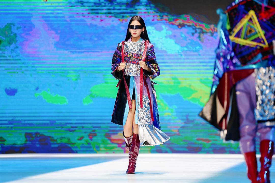 山東首屆AI數實耦合服裝設計大賽決賽暨職工創新創意成果展舉辦:服裝設計