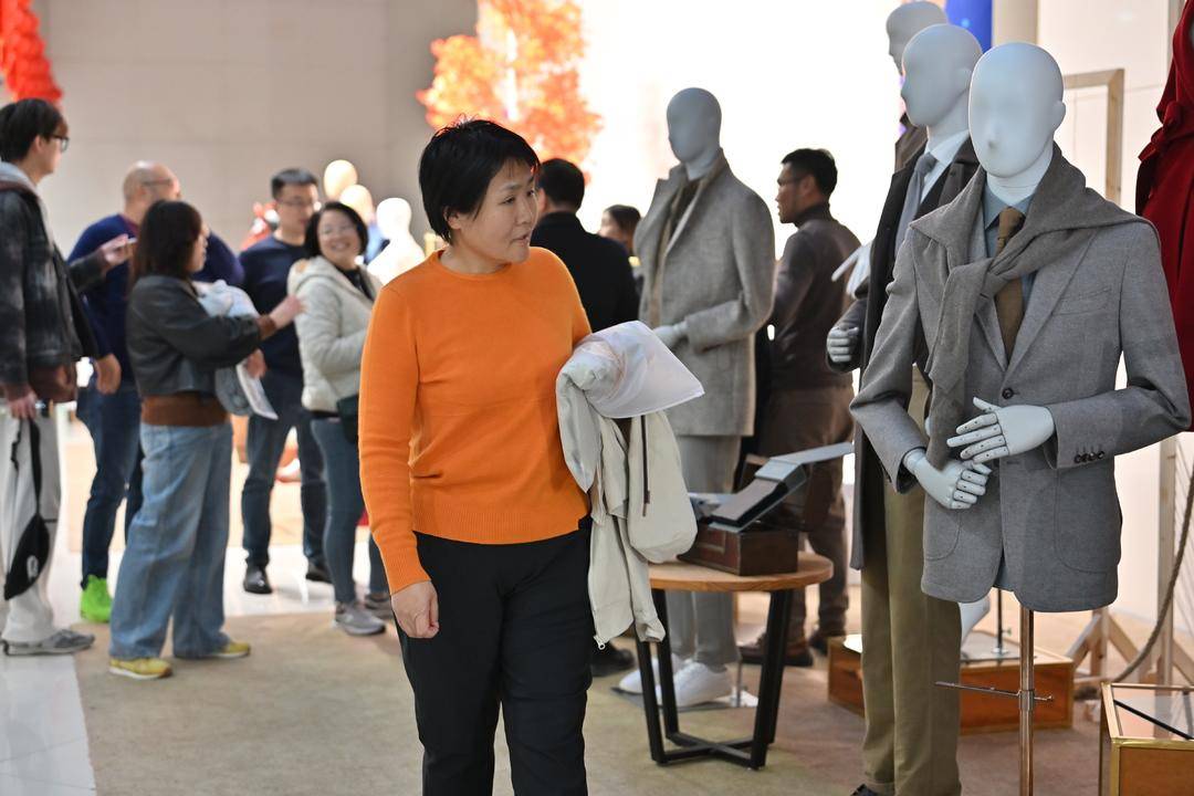 山東首屆AI數實耦合服裝設計大賽決賽暨職工創新創意成果展舉辦:服裝設計