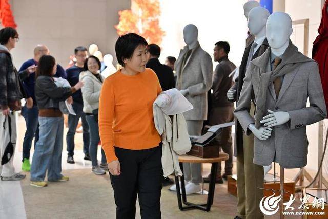 山東省首屆AI數實耦合服裝設計大賽決賽暨職工創新創意成果展成功舉辦:服裝設計